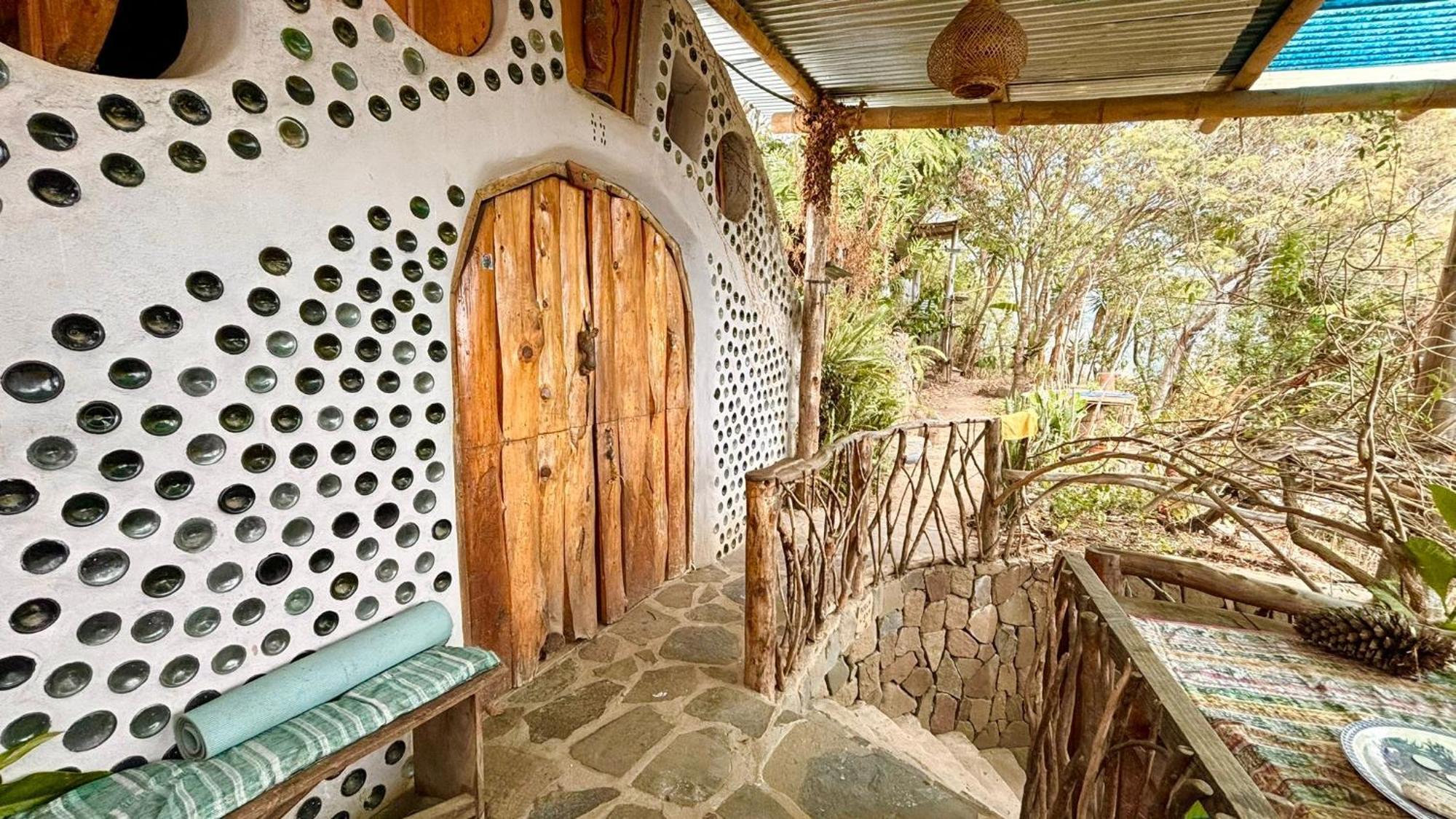 Earthship Atitlan Guest House San Marcos La Laguna Exterior photo